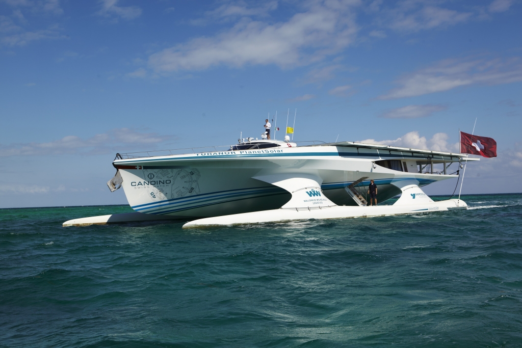 TÛRANOR PlanetSolar nimmt Kurs auf Manila