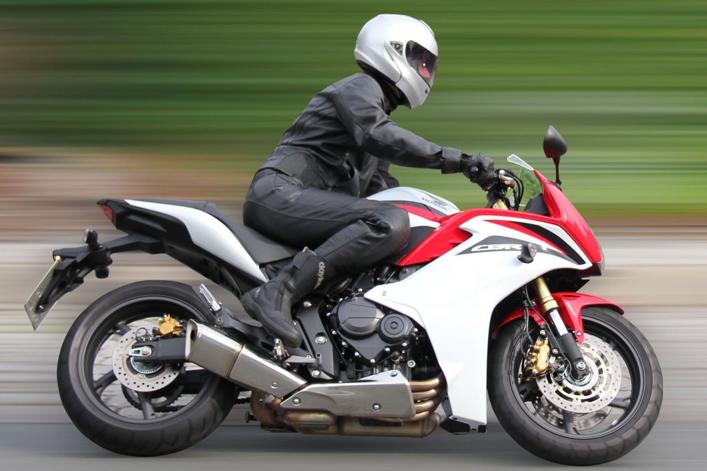 Test: Honda CBR 600 F - Keine halbe Sache 