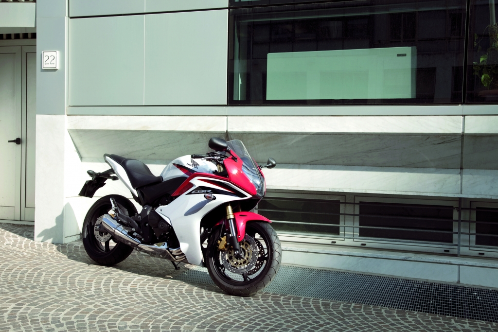 Test: Honda CBR 600 F - Keine halbe Sache 