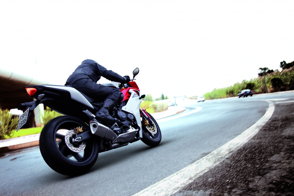 Test: Honda CBR 600 F - Keine halbe Sache 