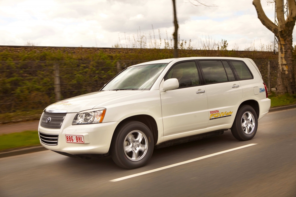 Toyota FCHV adv: Tröpfchenleger