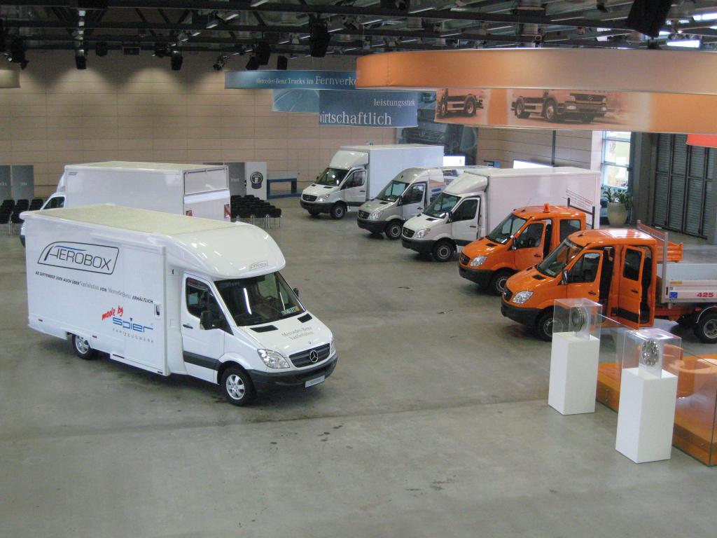 Transporter-Show: Spezialautos zum Anfassen