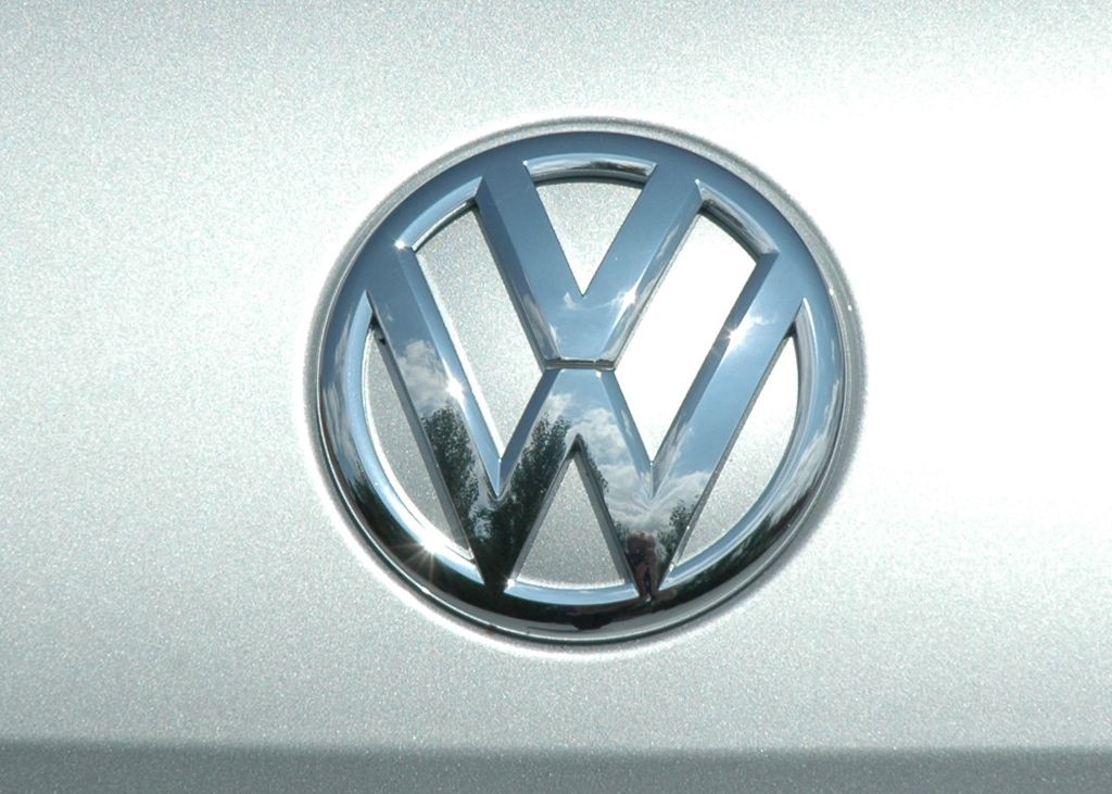 VW Beetle: Das Markenlogo sitzt vorn auf der Motorhaube.