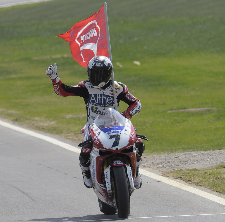 300. Superbike-Sieg für Ducati
