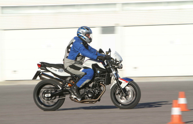 ADAC: Bremsverhalten vieler Motorräder bleibt kritisch