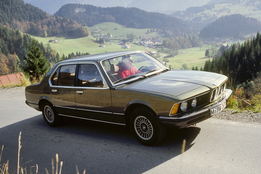 Auch heute noch elegant: Der erste 7er.