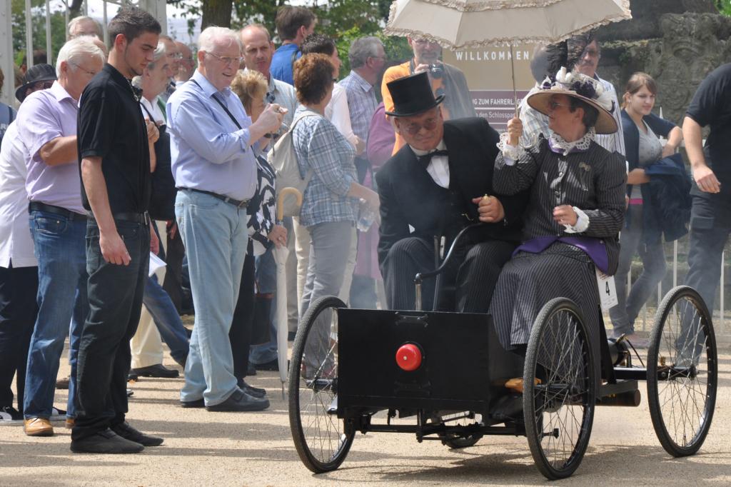 Autofahren vor über 100 Jahren