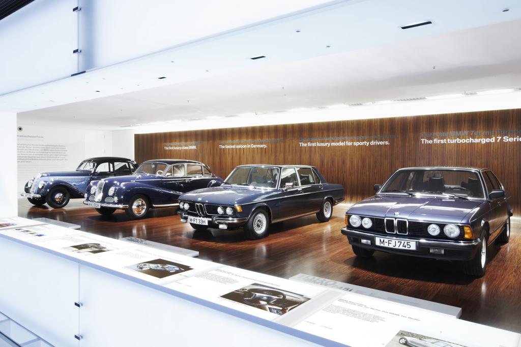 Autos aus verschiedenen Epochen können bestautn werden
