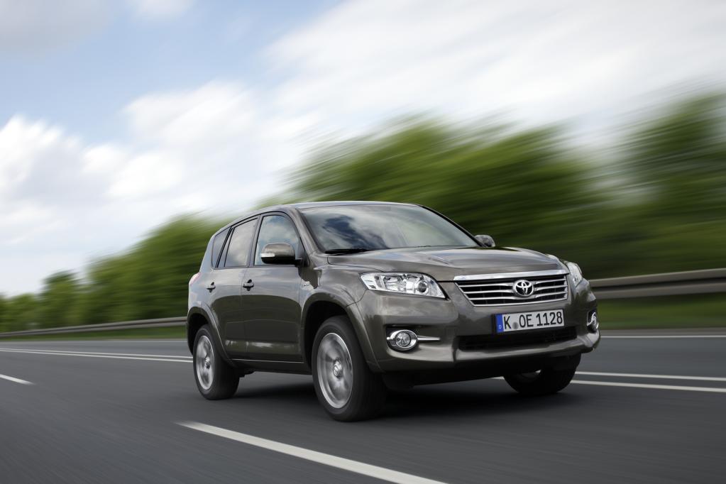 Der Toyota RAV4 gehört zu den Begründern der mittlerweile so beliebten Kompakt-SUV. 