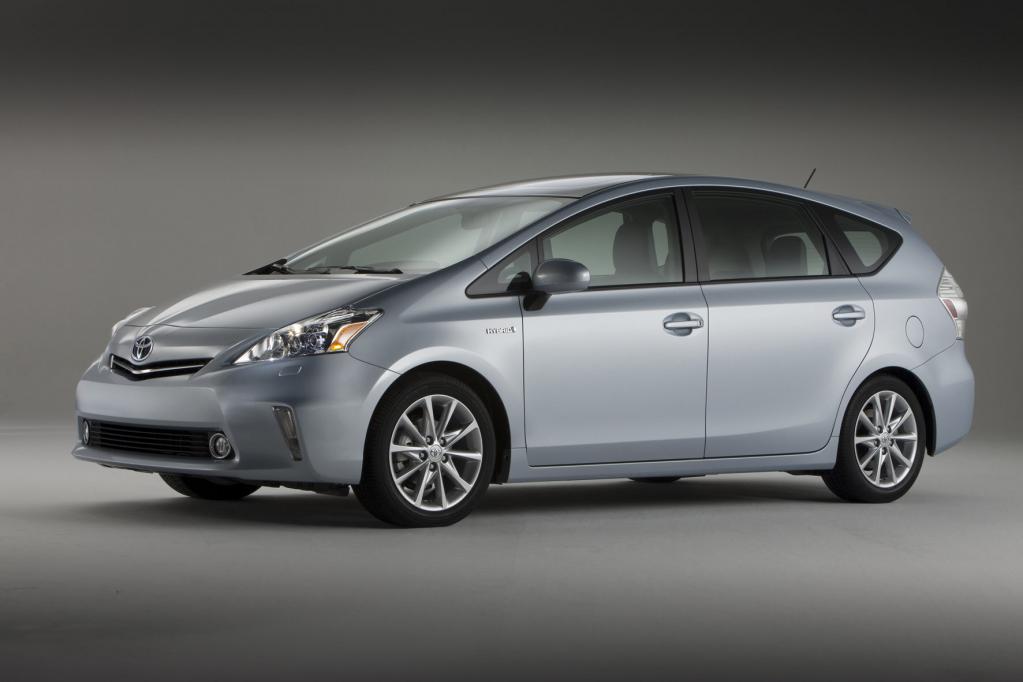 Die Van-Version des Toyota Prius feierte auf der Motorshow in Detroit Premiere. 