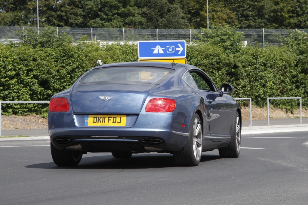 Erwischt Erlkönig Bentley Continental GT Speed: Englische Luxuskarosse mit Power satt