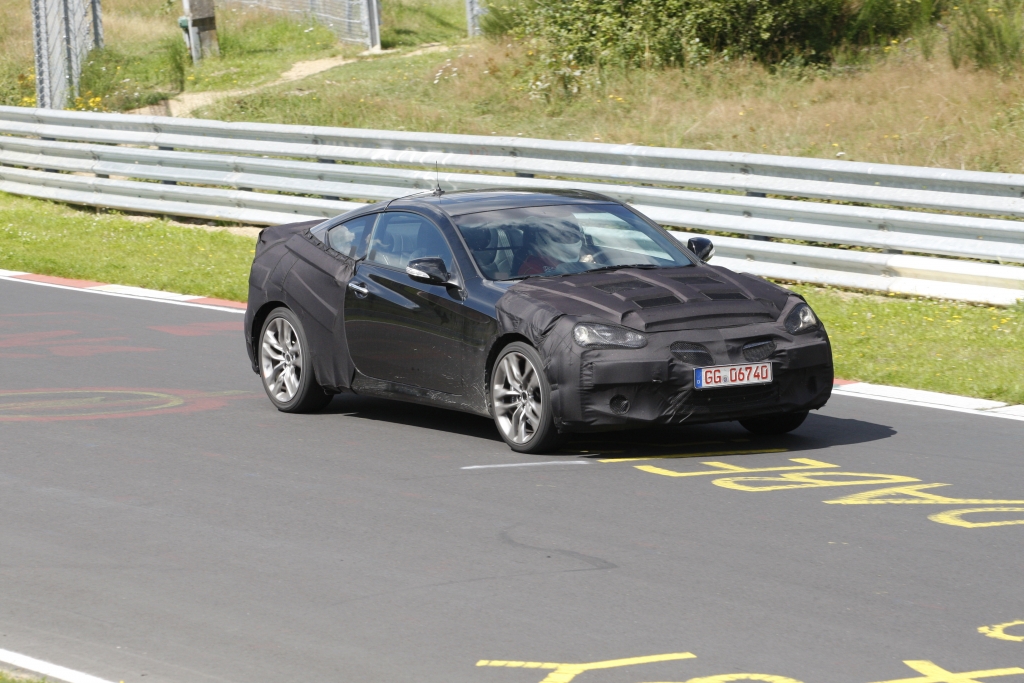 Erwischt: Erlkönig Hyundai Genesis Coupé - Mehr Leistung, weniger Verbrauch