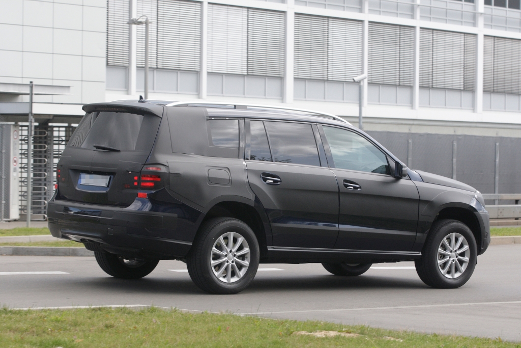 Erwischt - Erlkönig Mercedes GL