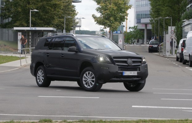 Erwischt - Erlkönig Mercedes GL