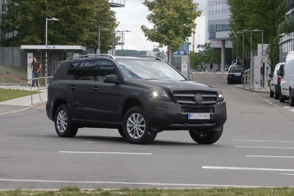 Erwischt - Erlkönig Mercedes GL