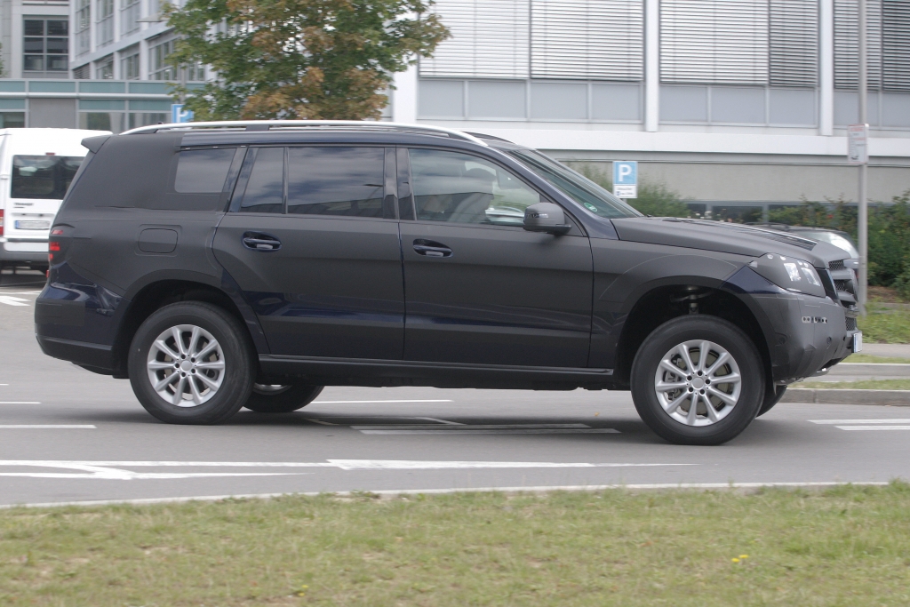 Erwischt - Erlkönig Mercedes GL