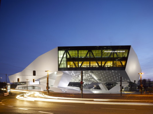 Für verregnete Sommertage. Heute: Das Porsche-Museum.
