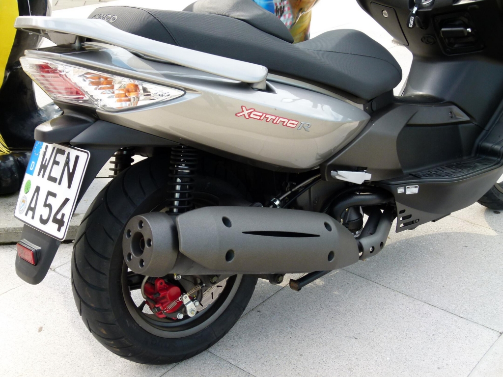 Fahrbericht Kymco Xciting 500 iR evo ABS: Rollern bis der Arzt kommt!