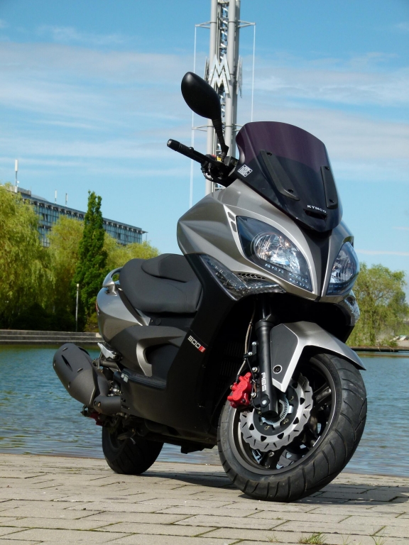 Fahrbericht Kymco Xciting 500 iR evo ABS: Rollern bis der Arzt kommt!