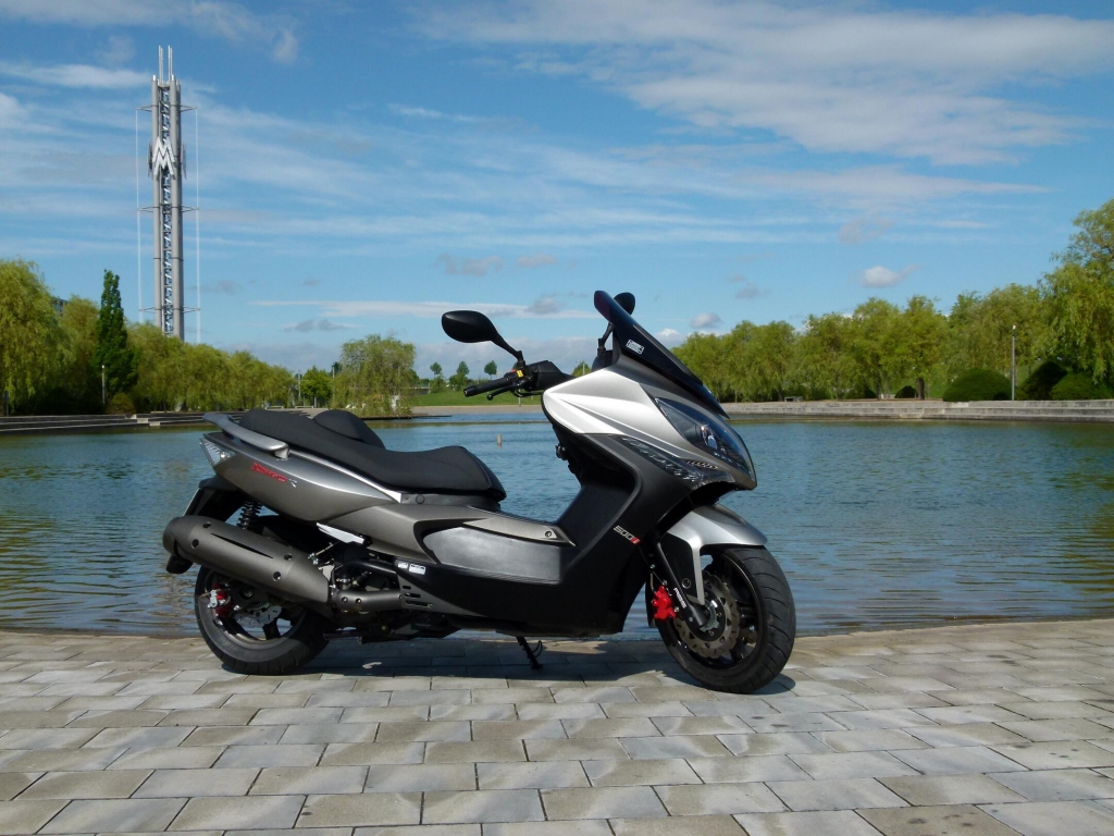 Fahrbericht Kymco Xciting 500 iR evo ABS: Rollern bis der Arzt kommt!