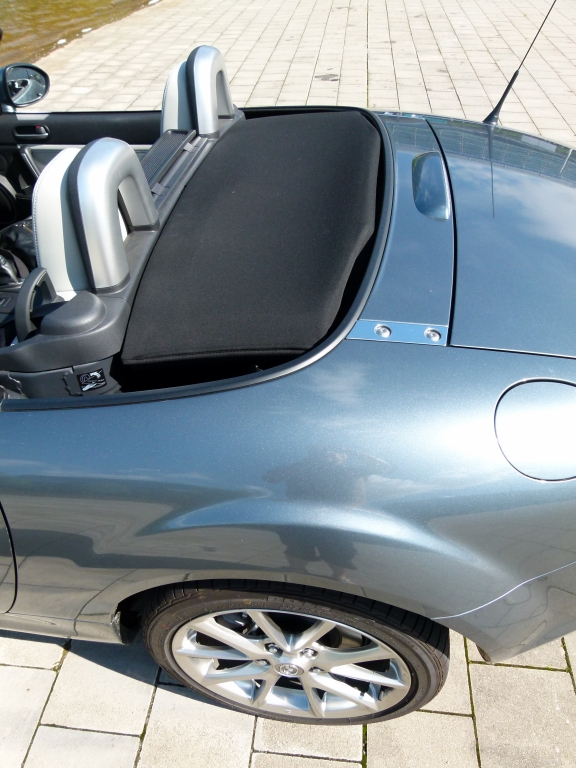 Fahrbericht Mazda MX-5 1.8 MZR Kaminari - Das pure Vergnügen