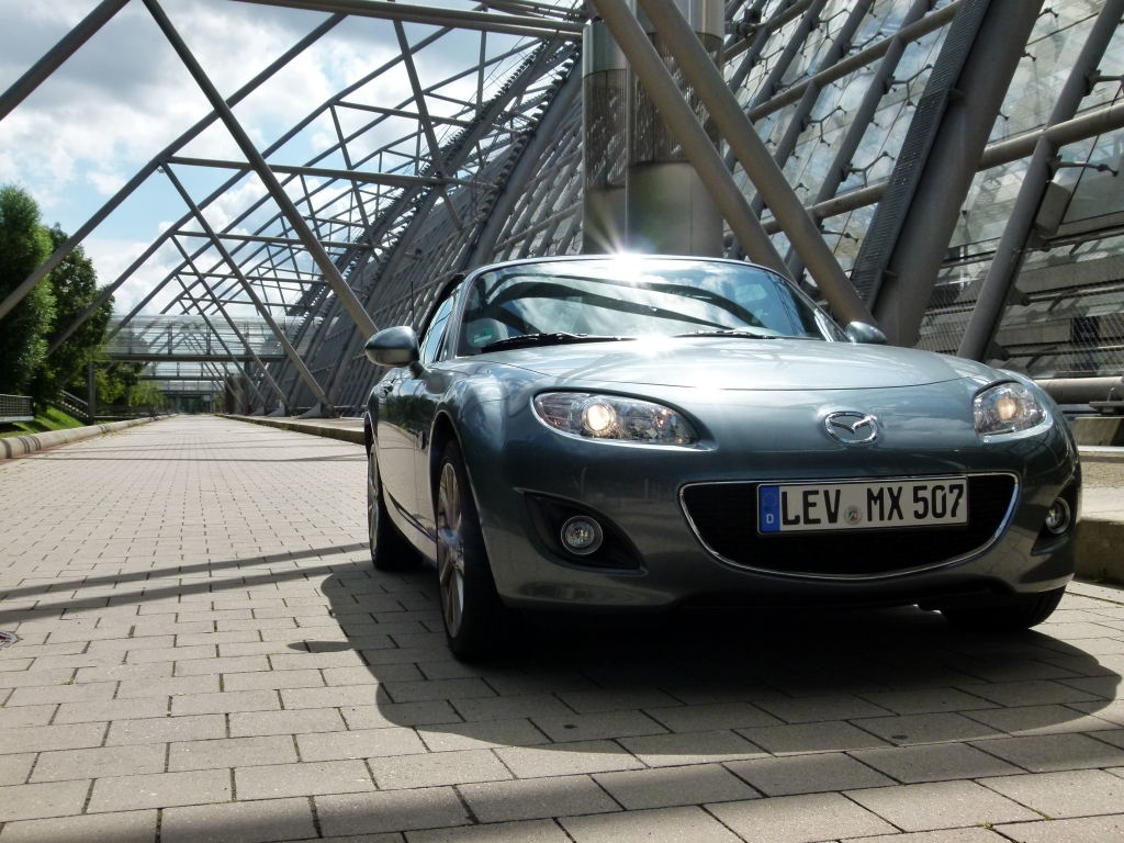 Fahrbericht Mazda MX-5 1.8 MZR Kaminari - Das pure Vergnügen
