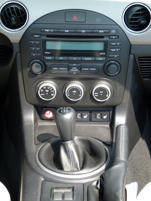 Fahrbericht Mazda MX-5 1.8 MZR Kaminari - Das pure Vergnügen