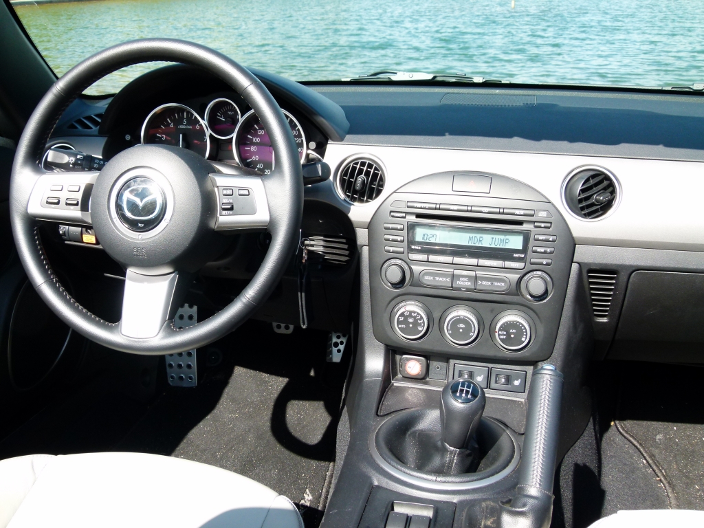 Fahrbericht Mazda MX-5 1.8 MZR Kaminari - Das pure Vergnügen