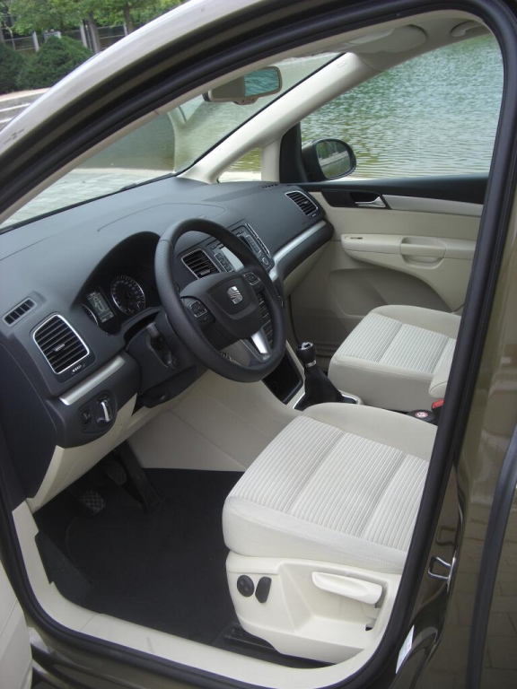 Fahrbericht Seat Alhambra E-Ecomotive Style 2.0 TDI CR: Spanier gräbt Konzernmutter das Wasser ab