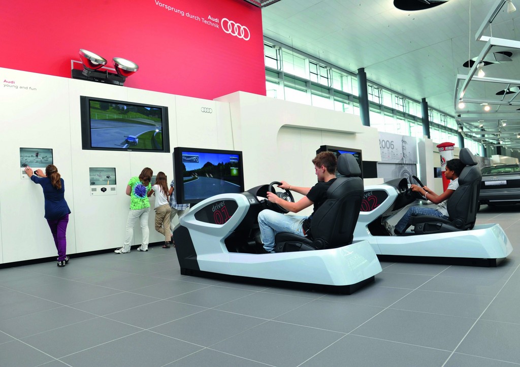 Fahrsimulatoren für Kinder und Jugendliche im Alter von 7 bis 17 Jahren im Audi-Forum Neckarsulm.