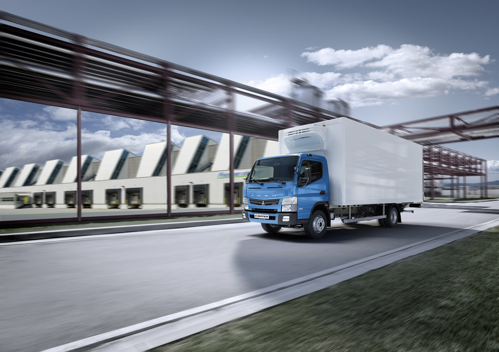 Fuso Canter.