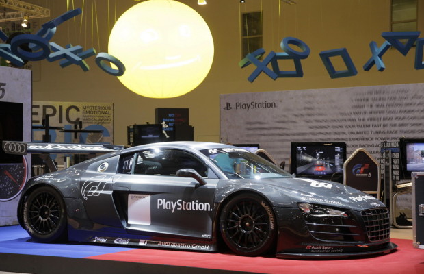 Gamescom 2011: Audi R8 LMS Racing Simulator von Sony Play Station