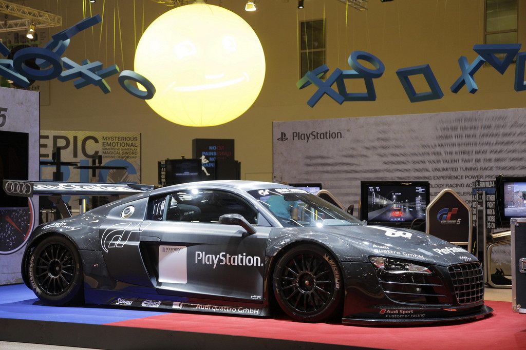 Gamescom 2011: Audi R8 LMS Racing Simulator von Sony Play Station
