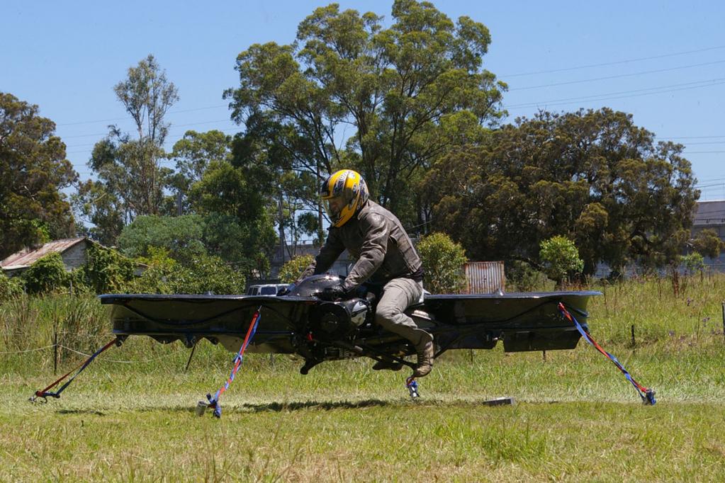 Hover-Bike: Mit dem Motorrad in die Luft