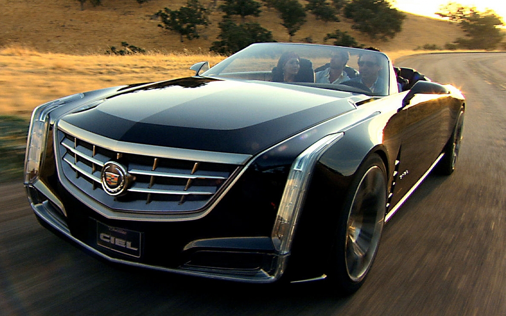 Immer Richtung Sonnenuntergang; diese Marschrichtung verfolgt die Cadillac-Cabrio-Studie 