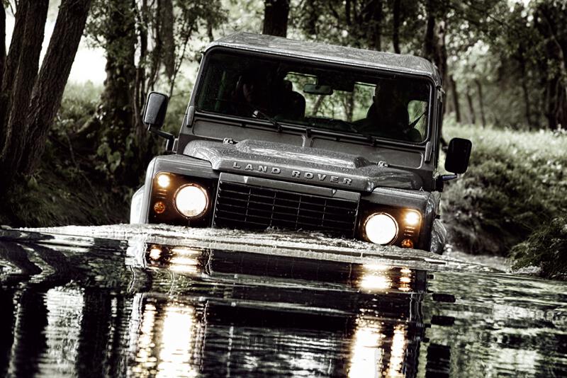 Land Rover Defender mit neuem Dieselmotor