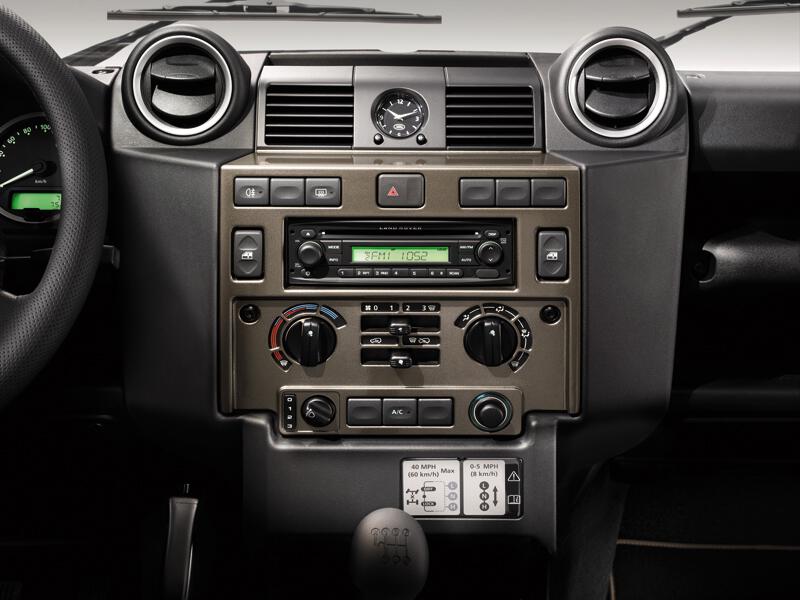 Land Rover Defender mit neuem Dieselmotor
