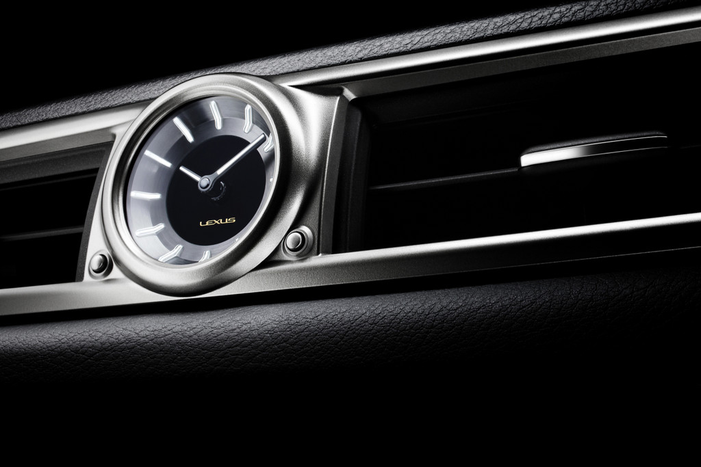 Lexus GS 350.