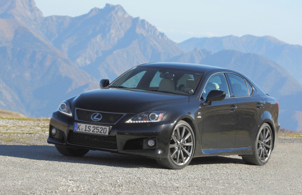Lexus schickt den IS F verfeinert ins neue Modelljahr