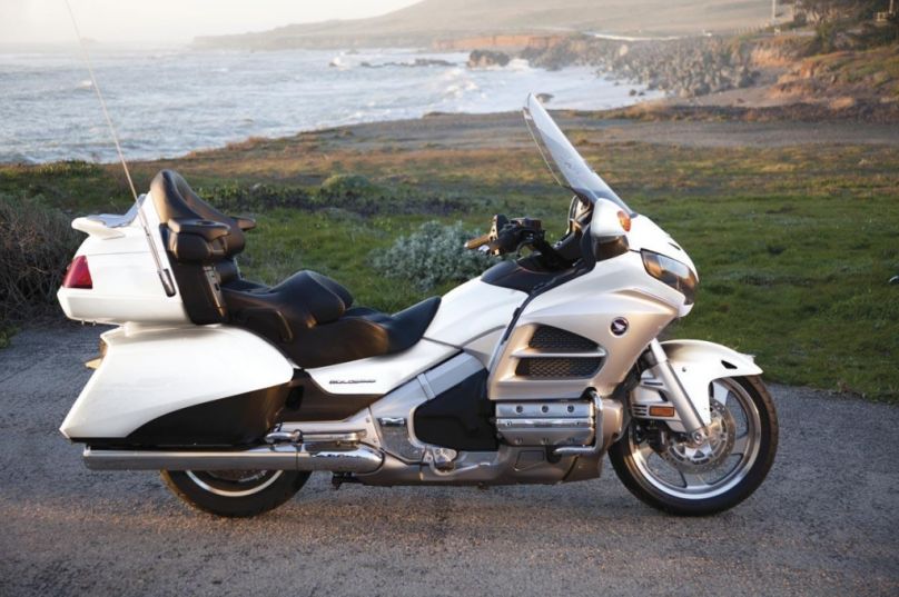 Motorrad: Honda Goldwing - Schmalspur Cabrio