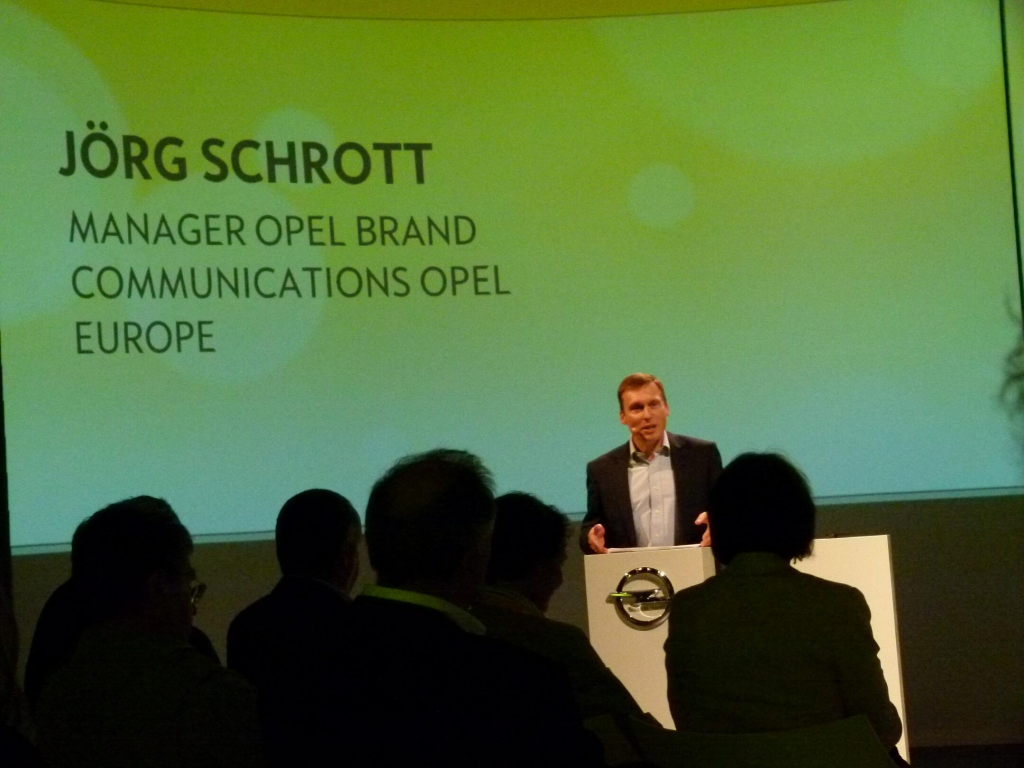 Opel Ampera.