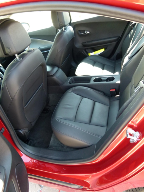 Opel Ampera.