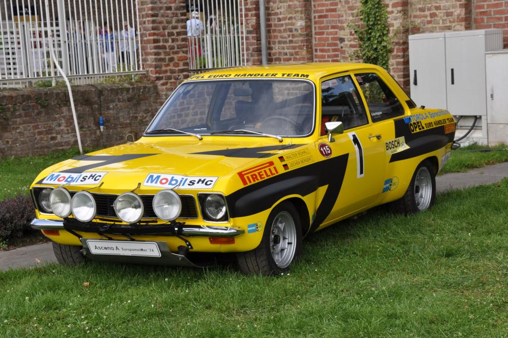 Opel hat kein eigenes Museum, historische Fahrzeuge können aber im Werk bestaunt werden