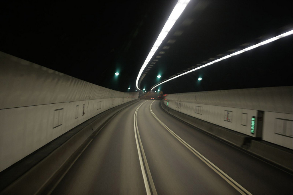 PTV unterstützt Projekt gegen Gefahren auf Brücken und in Tunneln
