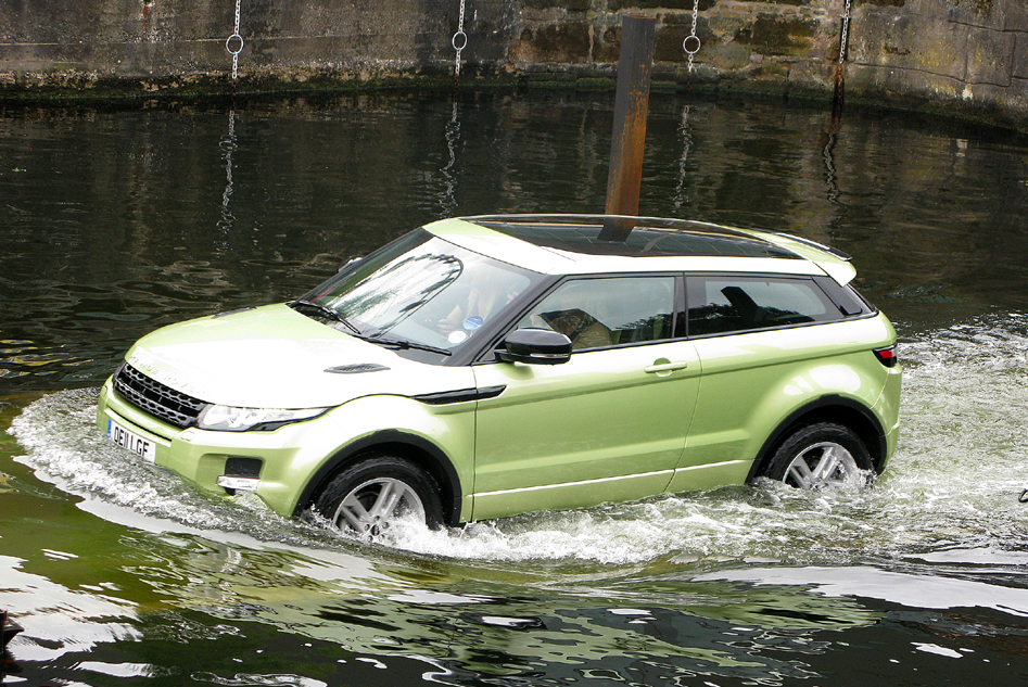 Range Rover Evoque: Auch bei widrigeren Bedingungen kämpft sich der Brite durch. 