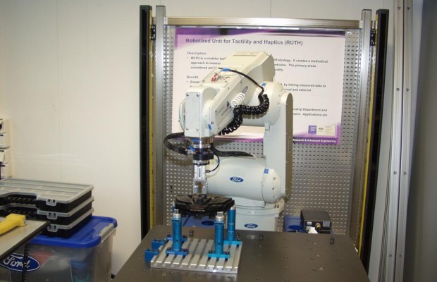 Ruth: Empfindsamer Ford-Roboter