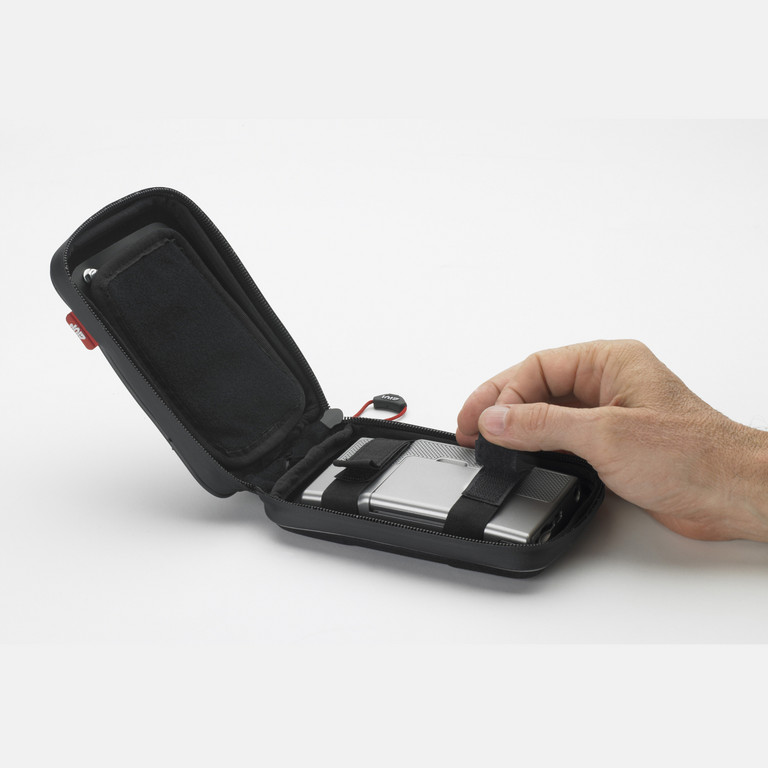 S 950 von Givi für Smartphone oder Navigationsgerät.