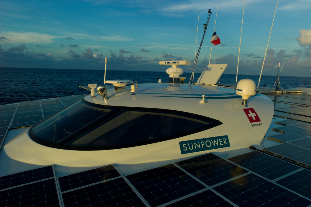 TÛRANOR PLANETSOLAR: Von Manila nach Hongkong