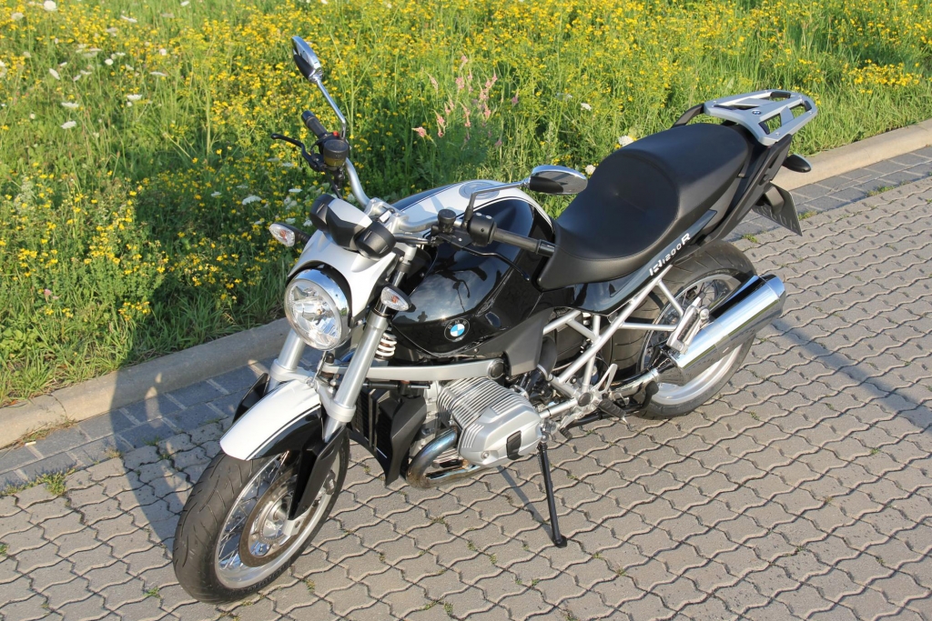 Test: BMW R 1200 R Classic - Der Nachfahre der „Gummikuh“ 