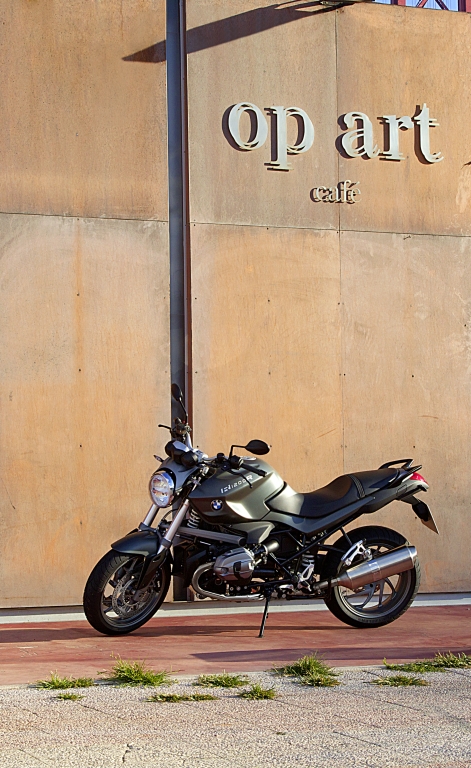 Test: BMW R 1200 R Classic - Der Nachfahre der „Gummikuh“ 